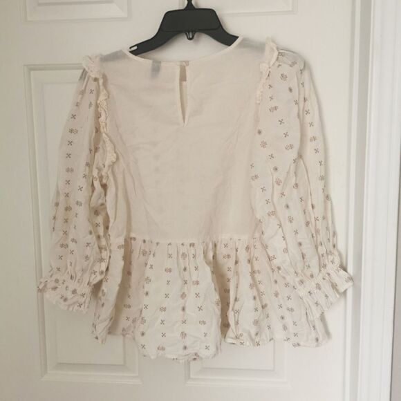 Universal Thread embroidered blouse size S - Picture 4 of 5